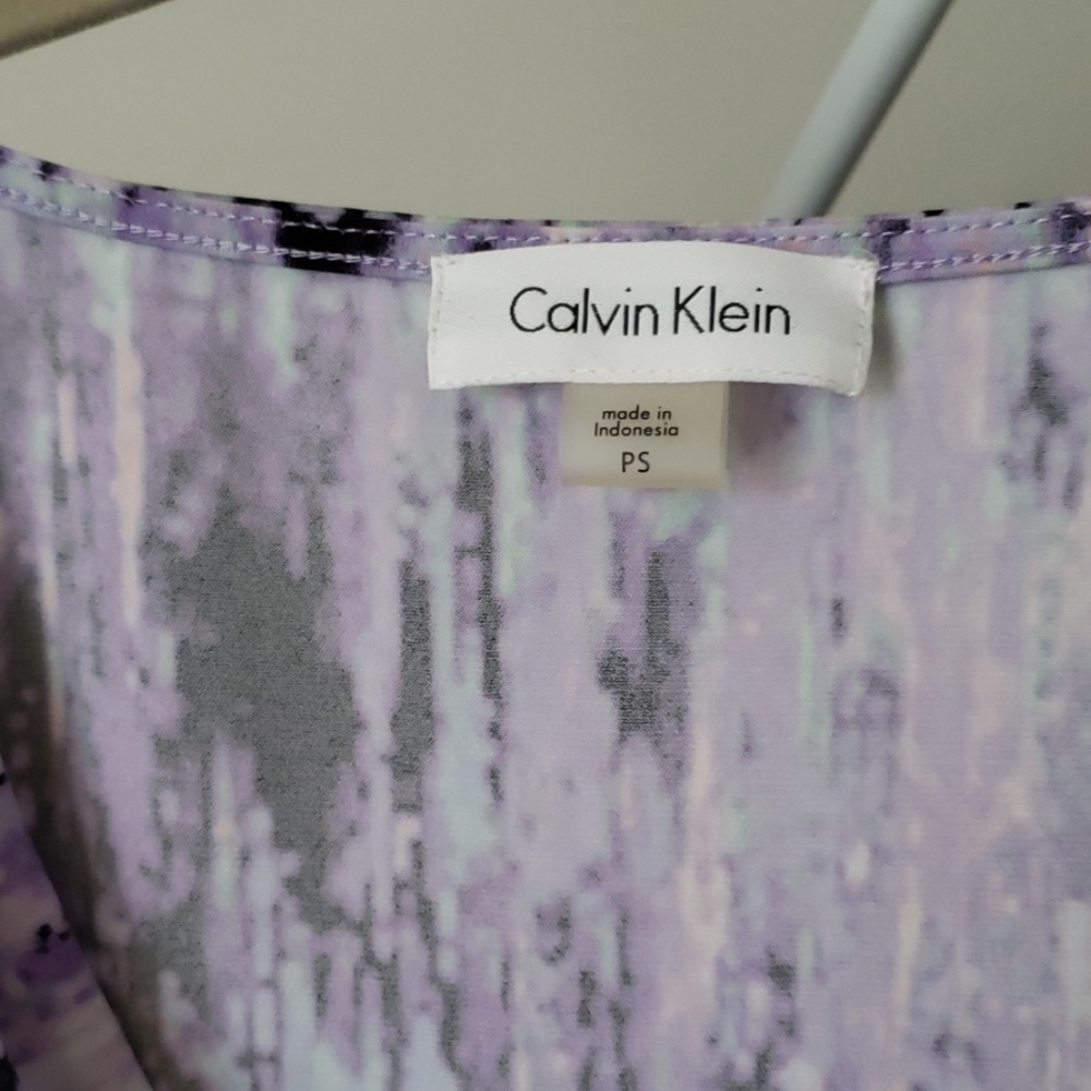 Calvin Klein Top - Picture 2 of 4